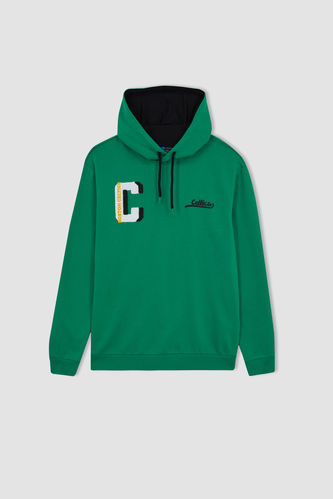 Green MAN Standard Fit Boston Celtics Licensed Sweatshirt 2695149