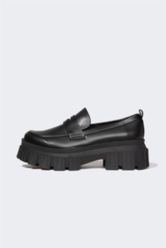 Women Black Woman Faux Leather Thick Sole Classic Shoes