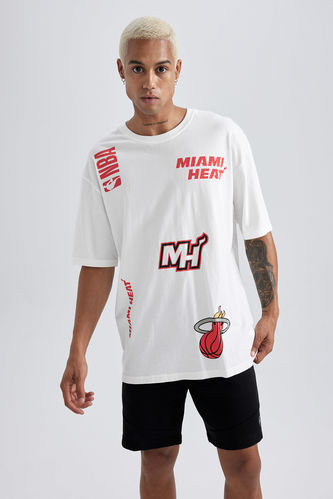 DeFactoFit NBA Miami Heat Oversize Fit Bisiklet Yaka Kısa Kollu Tişört
