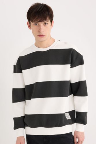 Boxy Fit Bisiklet Yaka Çizgili Dokuma Etiketli Sweatshirt