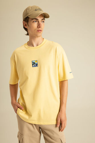Oversize Fit Discovery Licensed Crew Neck T-Shirt