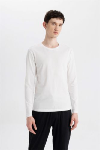 Футболка с круглым вырезом