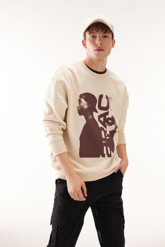 Boxy Fit Tupac Shakur licensed Printed Long Sleeve Sweatshirt