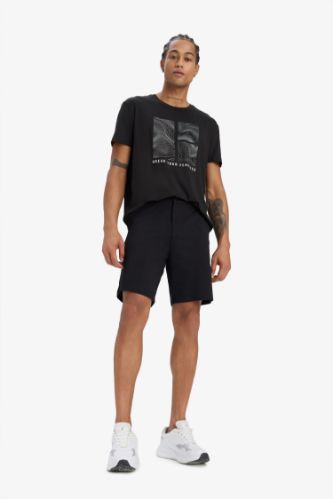 DeFactoFit Standart Fit Sporcu Kısa Paça Şort