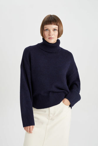 Navy WOMAN Relax Fit Turtleneck Pullover 2943882 | DeFacto