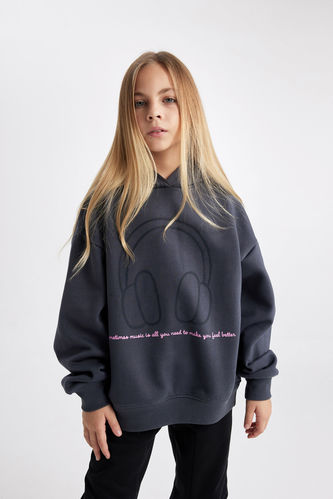 Girl Oversize Fit Hooded Thick Fabric Sweatshirt