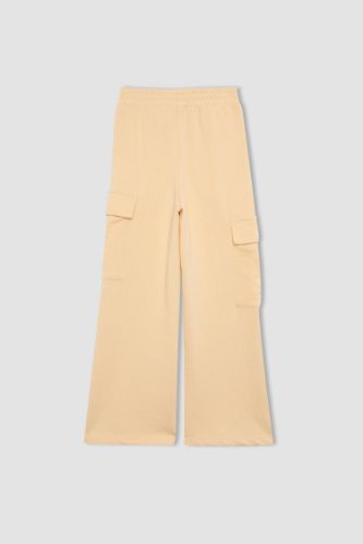 Monki cargo jeans in beige