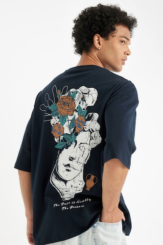 Men NAVY Loose Fit Short Sleeve T-Shirt