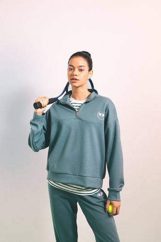 DeFactoFit Oversize Fit Stand-up Collar Sports Sweatshirt