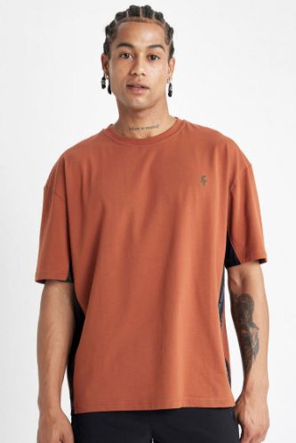 تي شيرت رياضي اوفر سايز مطبوع من DeFactoFit