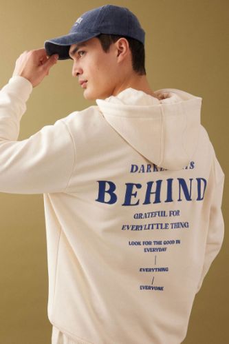 Oversize Geniş Kalıp Kapüşonlu Fermuarlı Sırt Baskılı Sweatshirt
