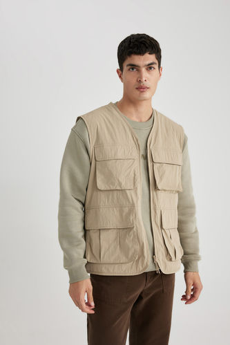 Discovery Licensed Vest