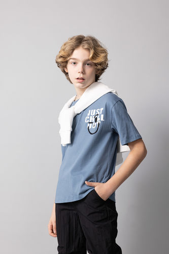 Boy Oversize Fit Crew Neck Embroidered T-Shirt