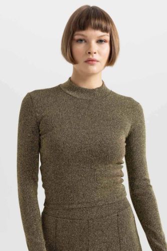 Slim Fit Dar Kesim Yarım Balıkçı Yaka Uzun Kollu Tişört