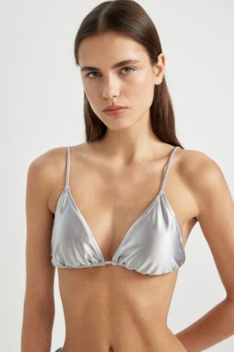 Regular Fit Saten Üçgen Bikini Üstü-Fall in Love
