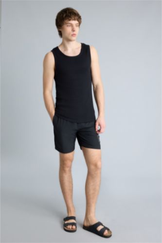 Мужчины Черный Короткие пляжные шорты с сетчатой подкладкой, regular fit