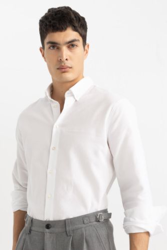 Beyaz Modern Fit Polo Yaka Petek Dokulu Basic Düz Uzun Kollu Gömlek