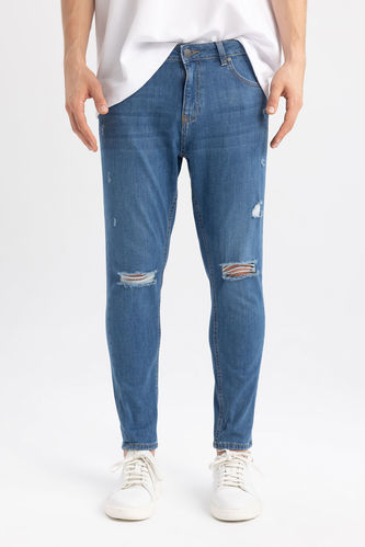 Carrot Fit Ripped Detailed Jeans
