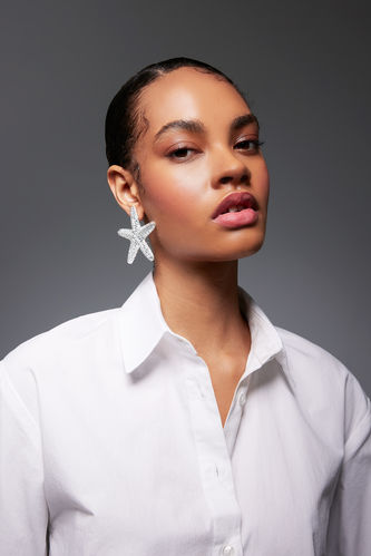 Woman Star Figured Silver Earrings