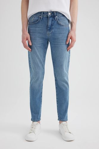 Slim Tapered Fit Jeans