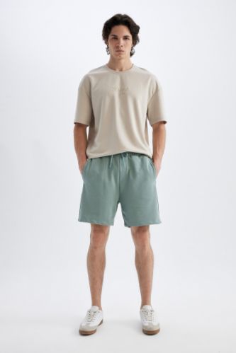 Regular Fit Düz Paça Basic Düz Şort