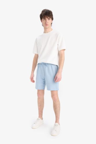 Slim Fit Dar Kesim Dar Paça Basic Düz Şort