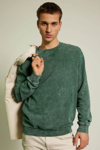 Regular Fit Bisiklet Yaka Yıkamalı Soluk Efektli Basic Düz Sweatshirt