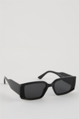 نظارة شمسية نسائية مستطيلة