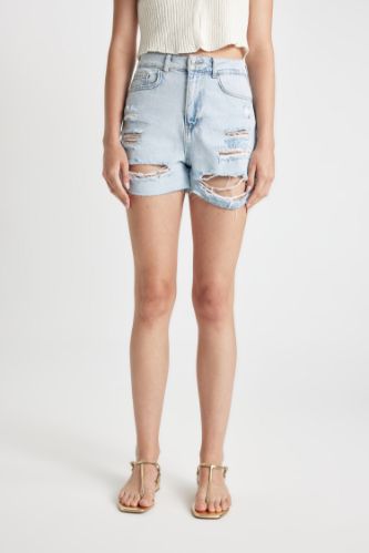 Mom Fit Yüksek Bel Paça Ucu Kesik Jean Şort