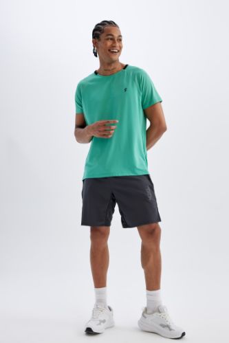 DeFactoFit Standart Fit Sporcu Dokuma Şort