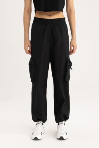 بنطرون كارجو منسوج قصة عادية بجيب من DeFactoFit