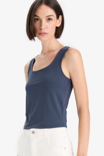 Slim Fit Dar Kesim Basic Düz Kare Yaka Atlet