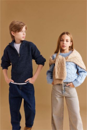 Свитер стандартного кроя на молнии для мальчиков