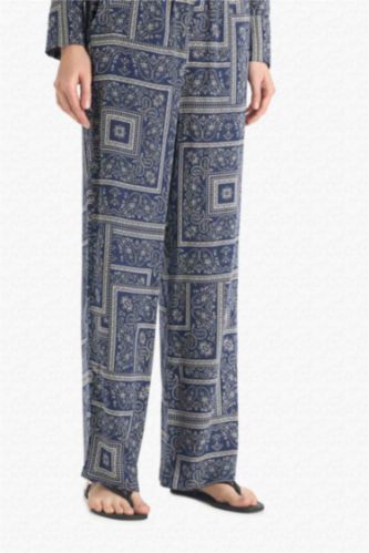 WOMAN NAVY Fall in Love Regular Fit Paisley Viscose Beach Trousers