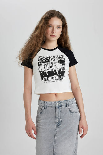 Slim Fit Ramones Licensed Crew Neck Printed Camisole Short Sleeve T-Shirt