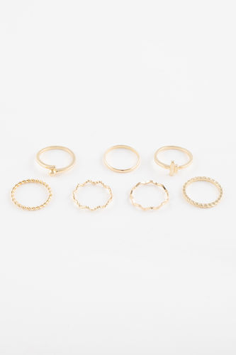 Woman 7 Piece Gold Ring