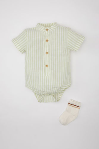 Erkek Bebek Yeni Doğan Düğmeli Yaka Çizgili Kısa Kollu Çıtçıtlı Body Çorap 2'li Takım