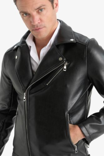 Su ve Rüzgar Geçirmez Slim Fit Dar Kesim Polo Yaka Mevsimlik Astarlı Fermuarlı İç Cepli Suni Deri Biker Mont