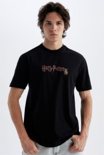 Black MAN Regular Fit Harry Potter Licensed Crew Neck Short Sleeve T-Shirt  3146284 DeFacto