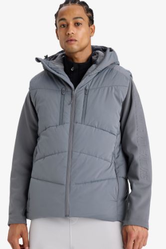 DeFactoFit Su İtici Regular Fit Kapüşonlu Fermuarlı Su Geçirmez Mont