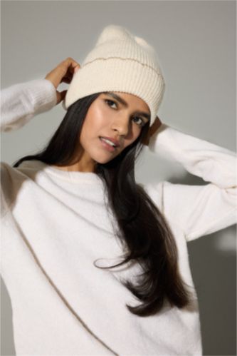 Woman Glitter Beanie