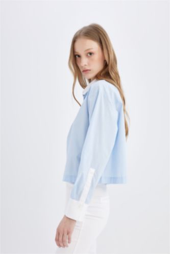 Woman Blue Crop Poplin Long Sleeve Shirt