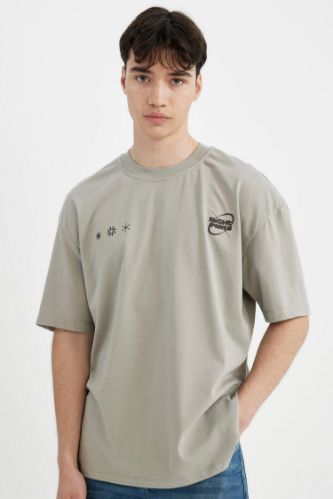 Oversize Fit Crew Neck Short Sleeve T-Shirt