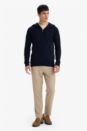 Эластичные во всех направлениях брюки Tailored Fit с прямыми штанинами