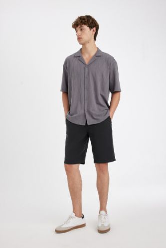 Regular Fit Düz Paça Tensel Bermuda Şort
