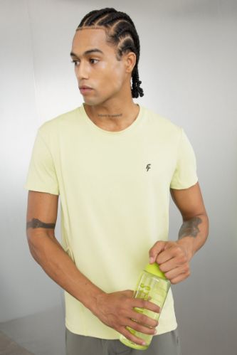 DeFactoFit Slim Fit Dar Kesim Bisiklet Yaka Sporcu Kısa Kollu Tişört