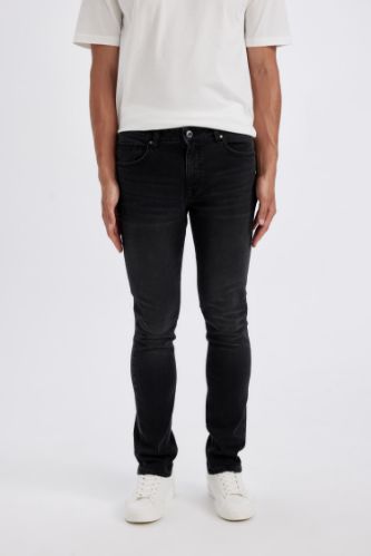 Джинсы Pedro Slim Fit приталенного кроя