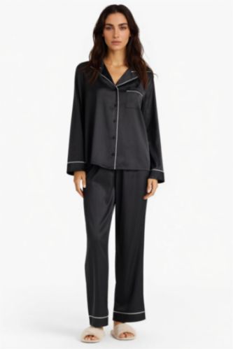 نساء أسود طقم بيجامة من الستان قصة عادية من قطعتين من Fall in Love