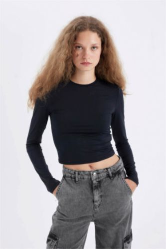حريمي أسود Slim Fit Long Sleeve T-Shirt