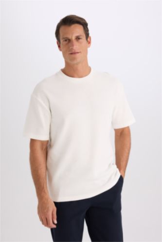 رجال بيج فاتح Relax Fit Short Sleeve T-Shirt
